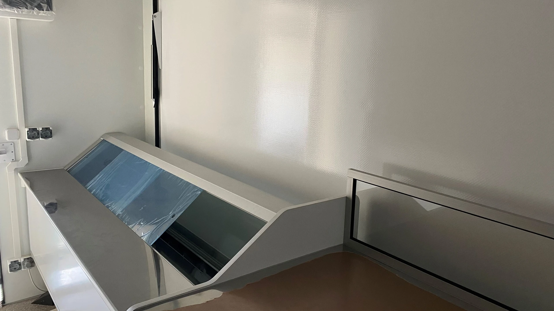 Remorque stand de vente réfrigérer – Image 8