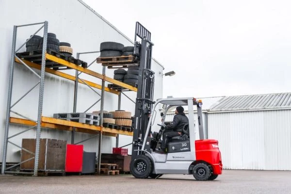Chariot élévateur électrique EFX jusqu'à 3000 kg – Image 4