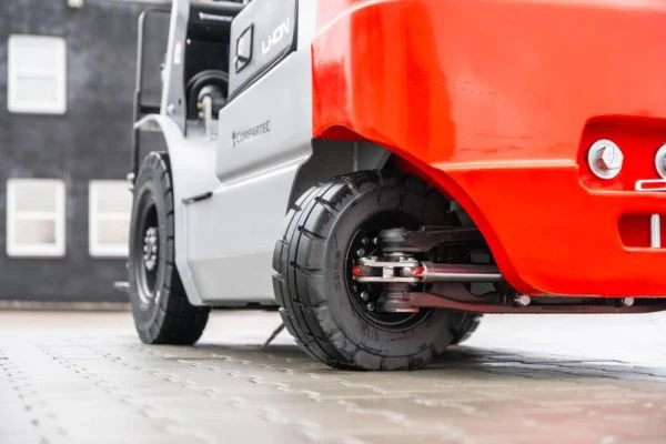 Chariot élévateur électrique EFX jusqu'à 3000 kg – Image 3