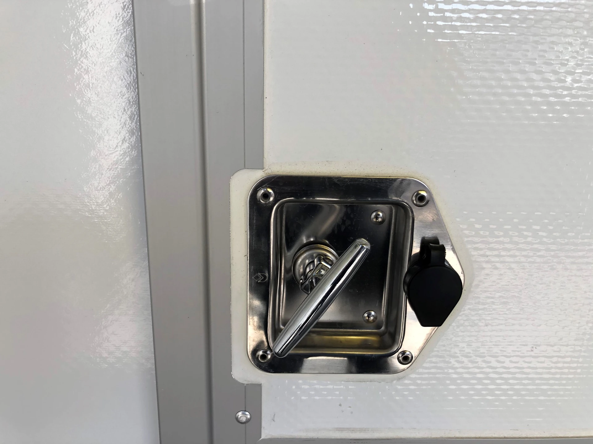 Remorque stand de vente réfrigérer – Image 17