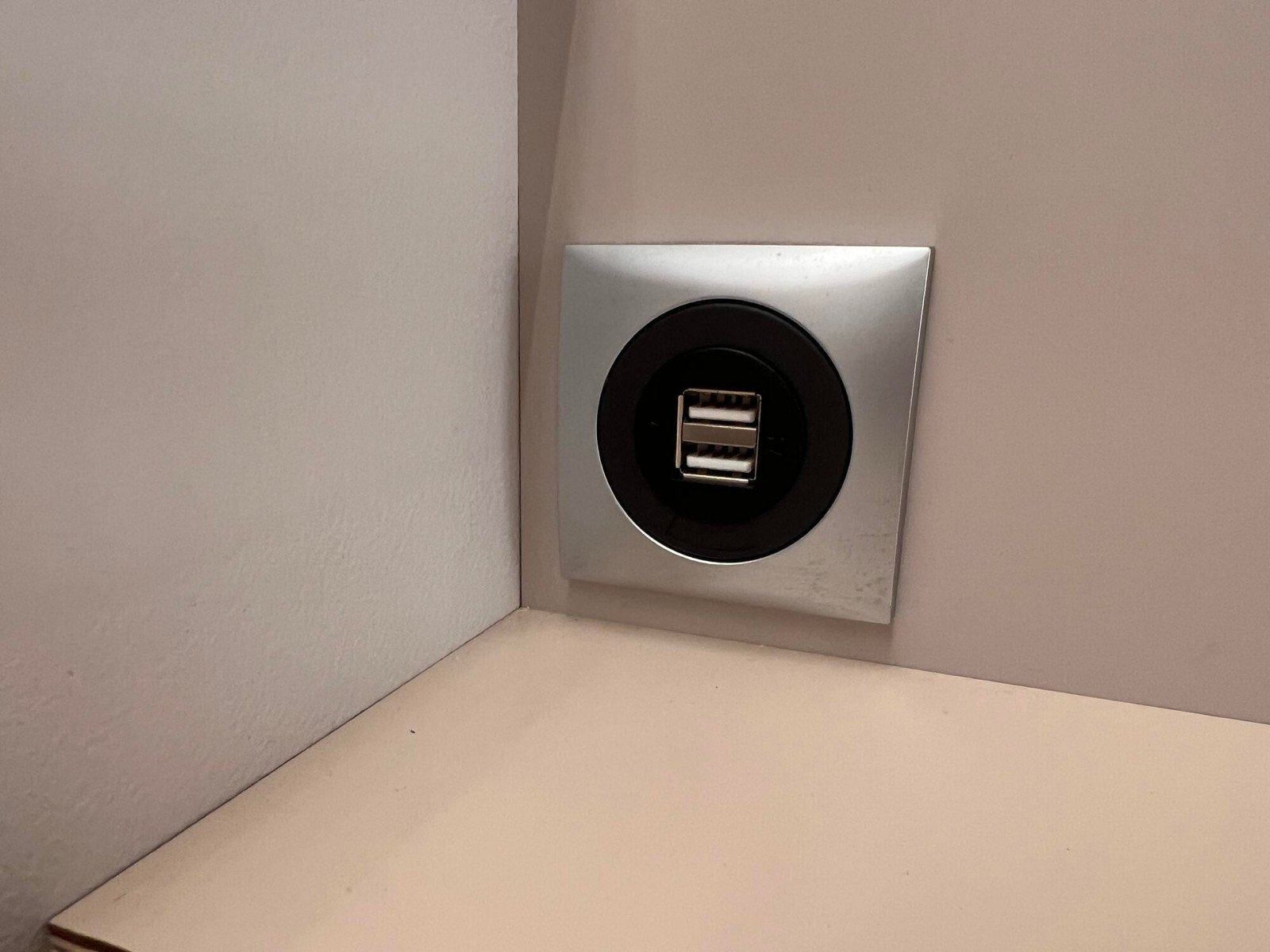 Caravane Adria Adora 613 HT – Image 9